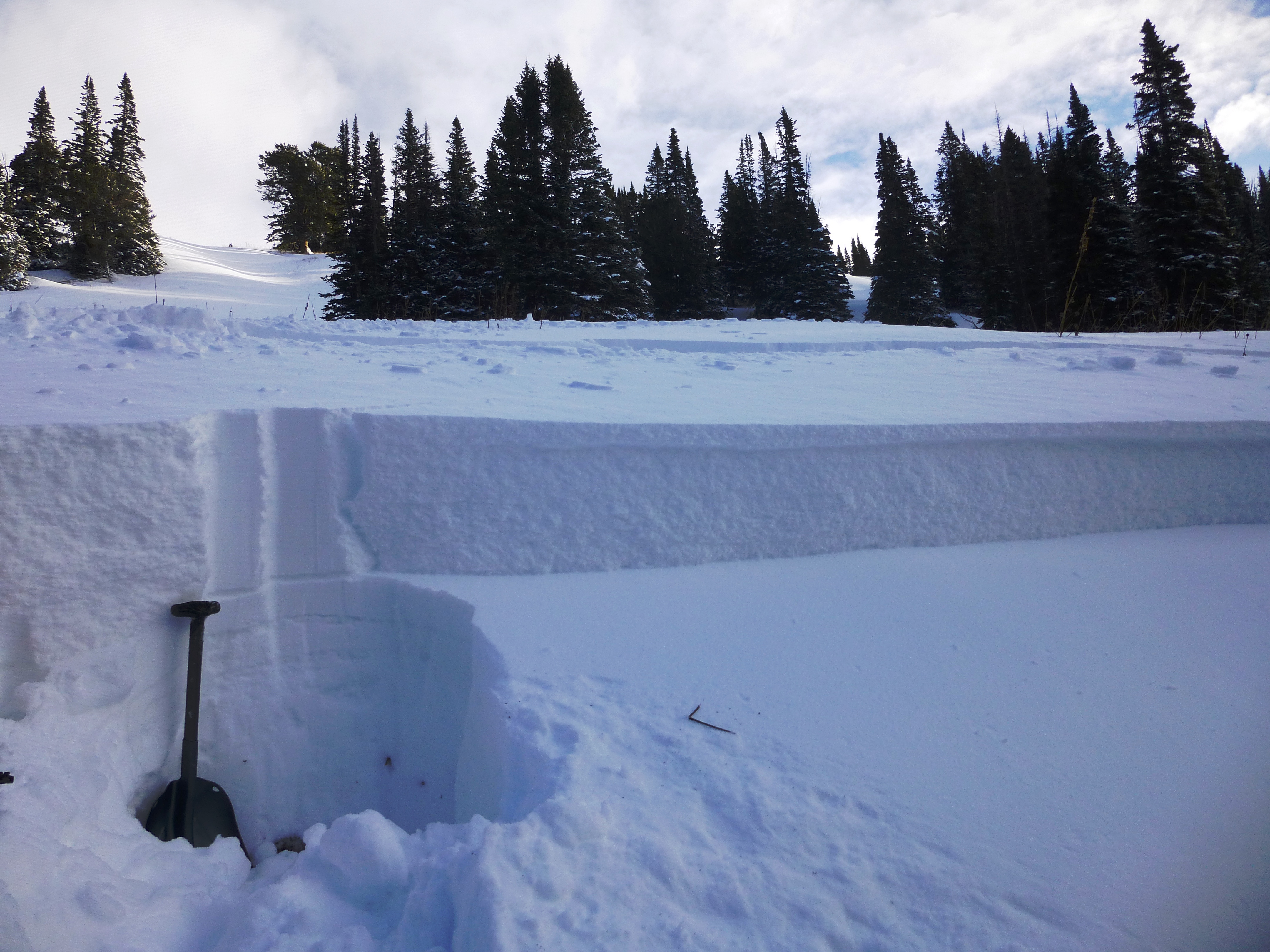 Crown of Avalanche near the Beehive Basin Trail Crown of Avalanche near the Beehive Basin Trail